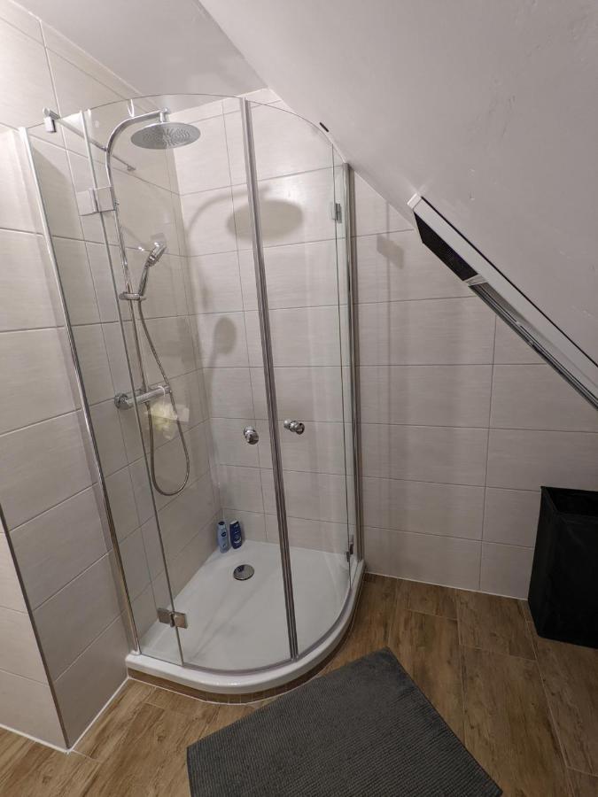 Grosses Zimmer Mit Eigenem Bad/Flur Emsbüren Exterior foto